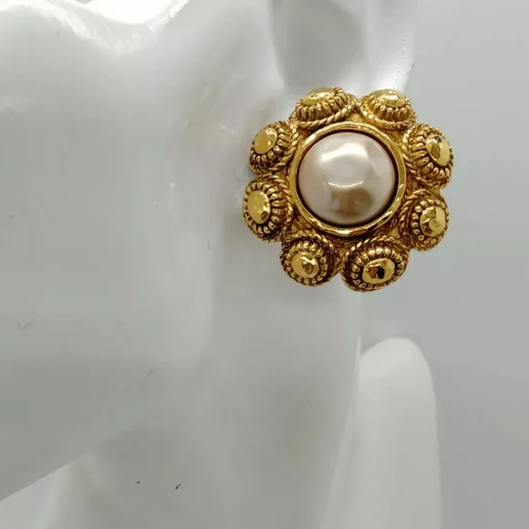 Chanel Etruscan Pearl Clip On Earrings